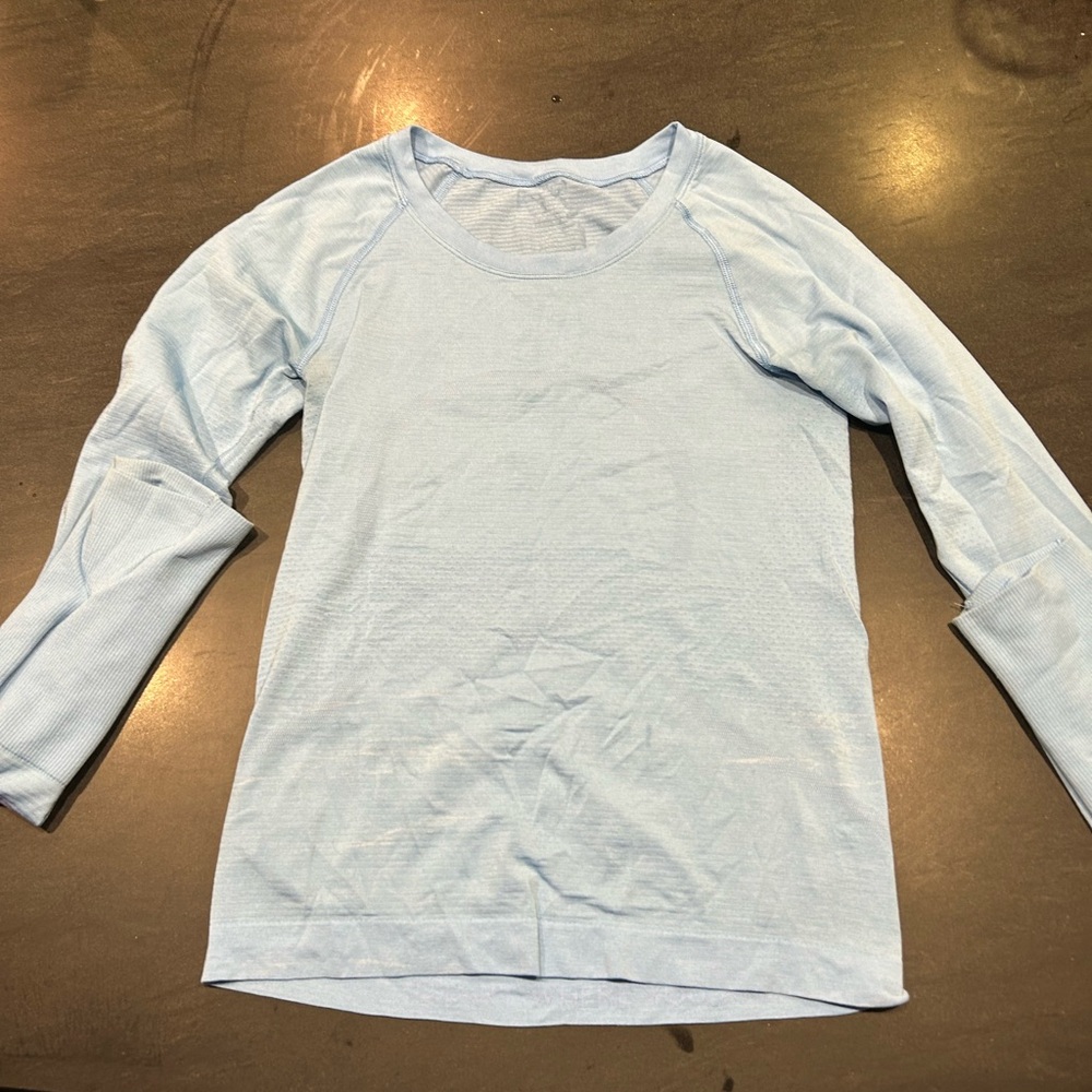Lululemon long sleeve swiftly tech